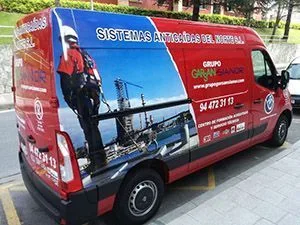 Rotulación de furgoneta con vinilo